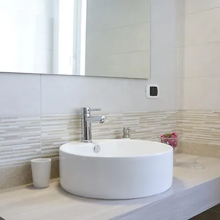 Le Bicocche Di Joyce - Luxury And Parking Nearby شقة ترييستي