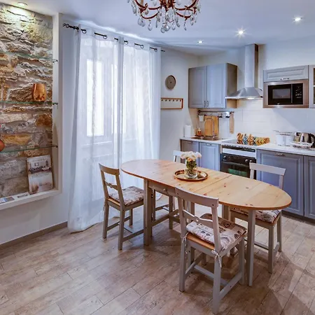 Bicocche Di Joyce - Central - Quiet - Fast Check In - Wifi Veloce - Parcking Vicino Appartement *