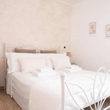 Apartamento Quiet Boutique Garage Nearby - Le Bicocche Di Joyce -